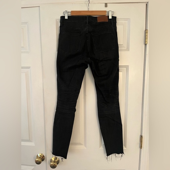 Madewell Mid Rise 9” Distressed Skinny Jeans - Picture 7 of 11